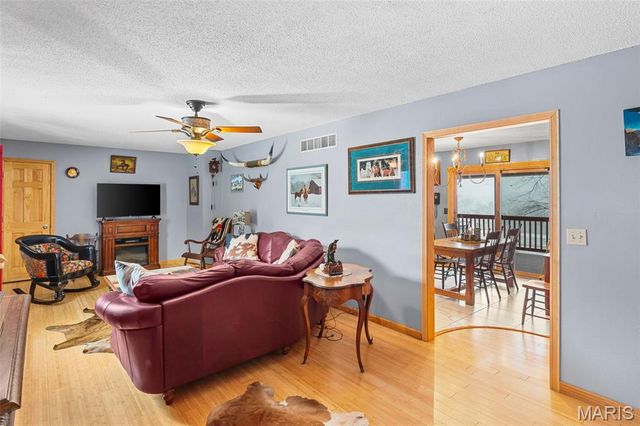 4958 Kiel Lyon Road, New Haven, MO 63068