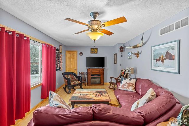 4958 Kiel Lyon Road, New Haven, MO 63068