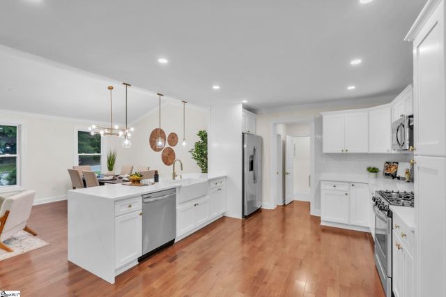 601 Parkins Mill Road, Greenville, SC 29607