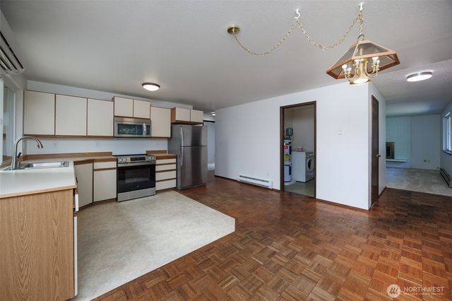 8306 54th Court W, University Place, WA 98467