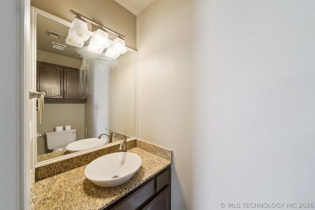 1702 W 110th Place, Jenks, OK 74037