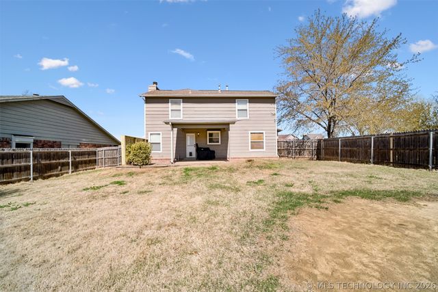 1702 W 110th Place, Jenks, OK 74037