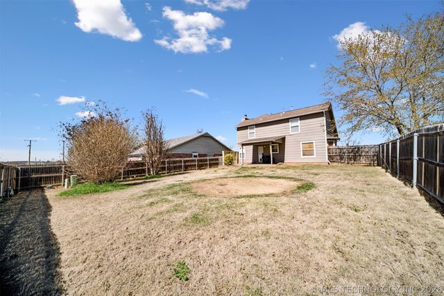 1702 W 110th Place, Jenks, OK 74037