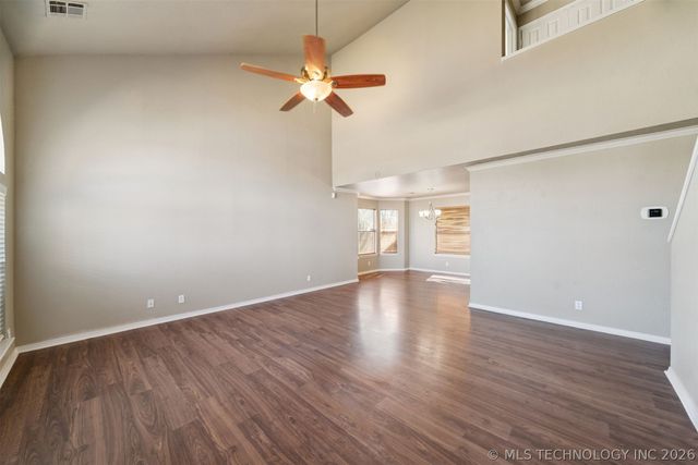 1702 W 110th Place, Jenks, OK 74037