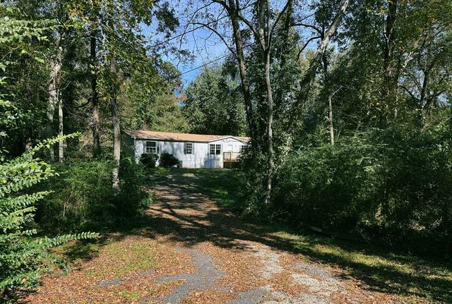 4 Palmetto Court, Phenix City, AL 36869