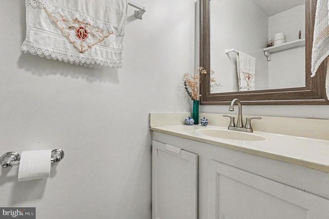 740 CHERRY TREE LN, Warrenton, VA 20186