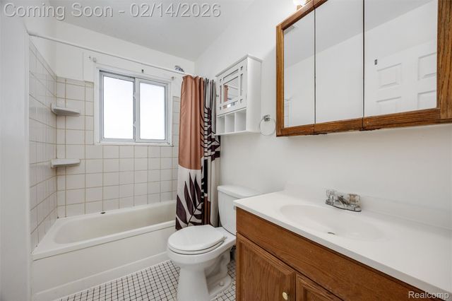 4348 Martin Road, Warren, MI 48092