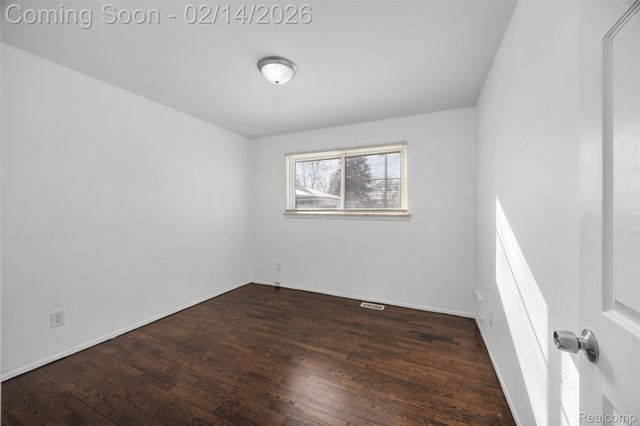 4348 Martin Road, Warren, MI 48092