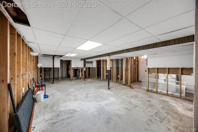 4348 Martin Road, Warren, MI 48092