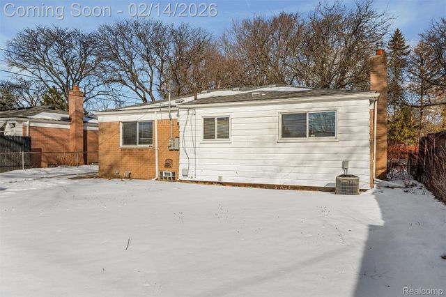 4348 Martin Road, Warren, MI 48092