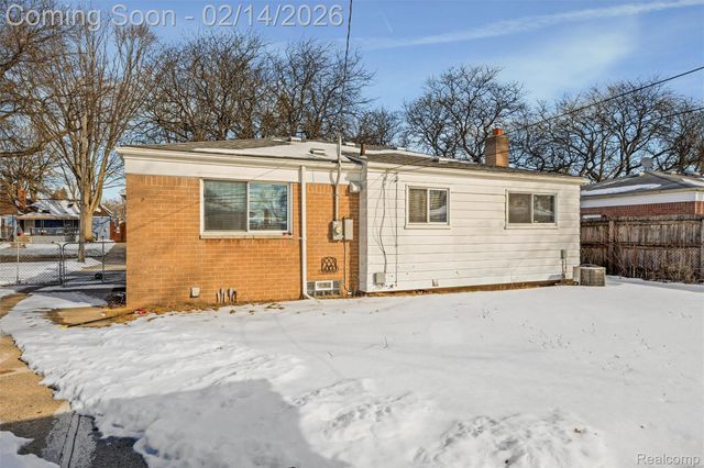 4348 Martin Road, Warren, MI 48092