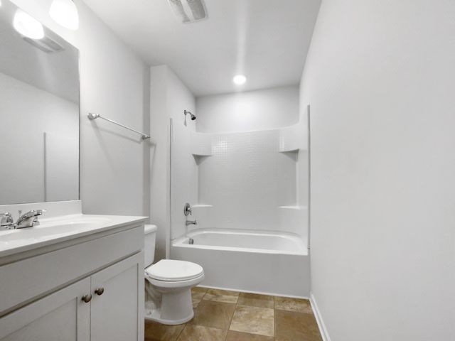 209 Autumn Terrace Ln, Clarksville, TN 37040