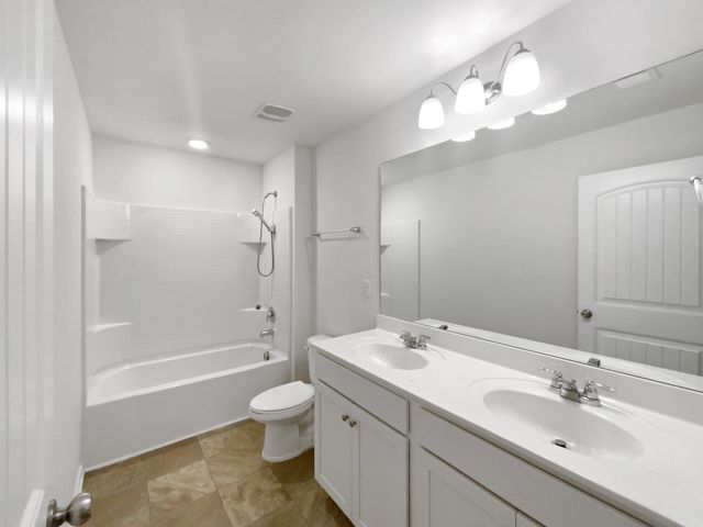 209 Autumn Terrace Ln, Clarksville, TN 37040