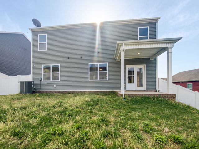209 Autumn Terrace Ln, Clarksville, TN 37040