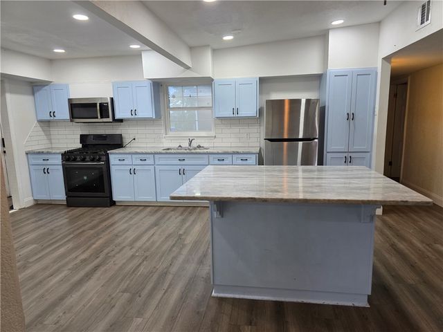 3802 Marion St, Corpus Christi, TX 78415