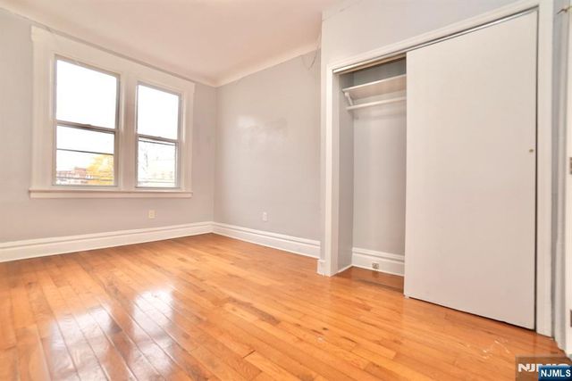 20 Stuyvesant Avenue, Newark, NJ 07106