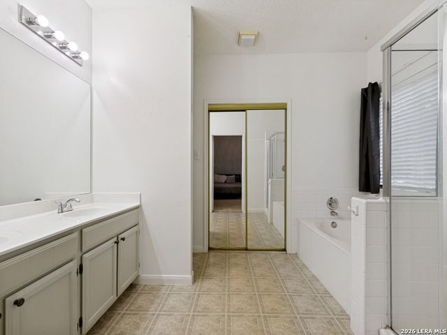7930 VIKING TRL, San Antonio, TX 78250