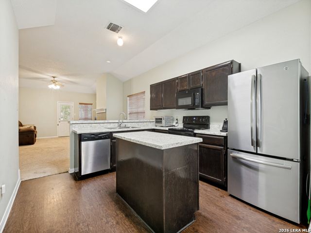 7930 VIKING TRL, San Antonio, TX 78250