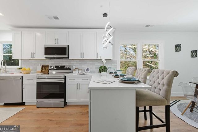 5804 S Gordon Road, Austell, GA 30168