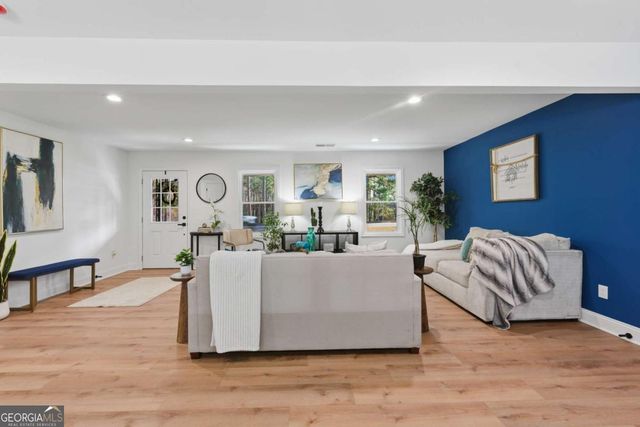 5804 S Gordon Road, Austell, GA 30168