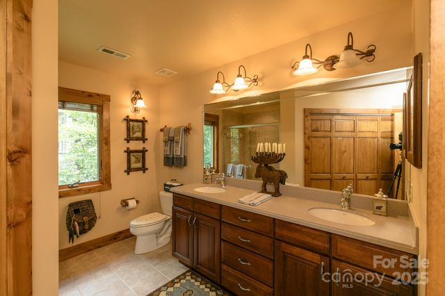456 Spring House Drive, Burnsville, NC 28714
