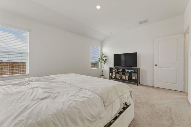 185 Sormonne LOOP, Kyle, TX 78640