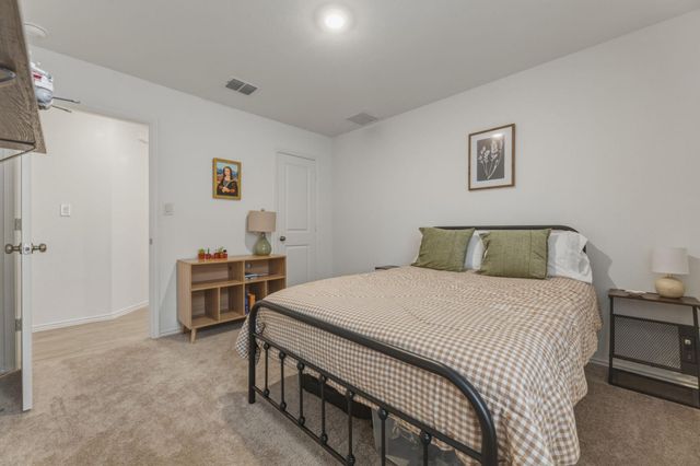 185 Sormonne LOOP, Kyle, TX 78640