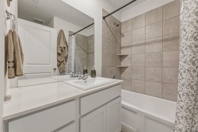 185 Sormonne LOOP, Kyle, TX 78640