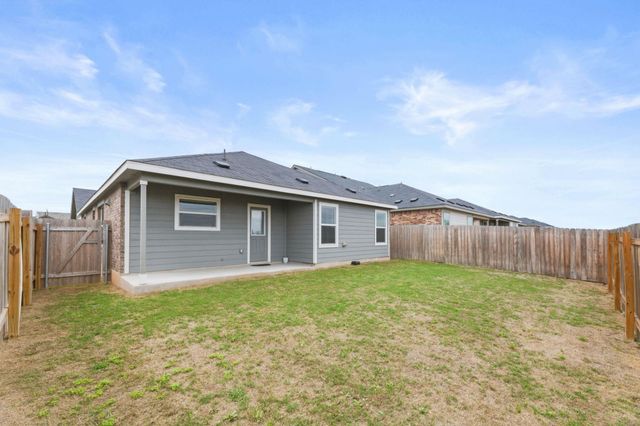 185 Sormonne LOOP, Kyle, TX 78640