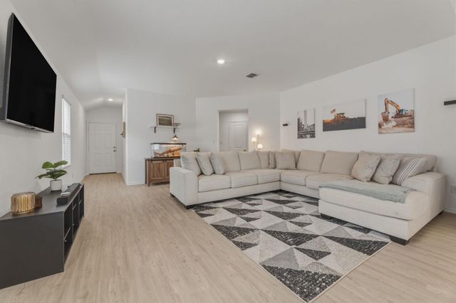 185 Sormonne LOOP, Kyle, TX 78640