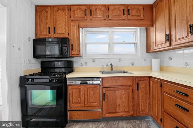 1000 MARKSWORTH RD, Baltimore, MD 21228