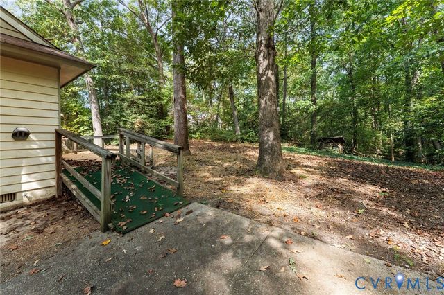 6090 Campaign Trl, Mechanicsville, VA 23111