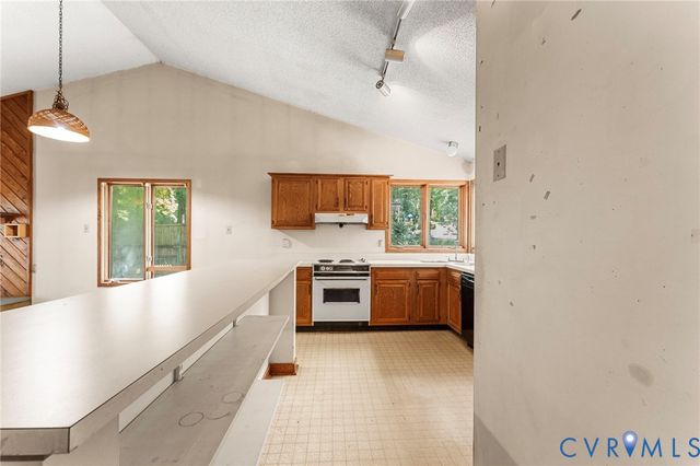 6090 Campaign Trl, Mechanicsville, VA 23111