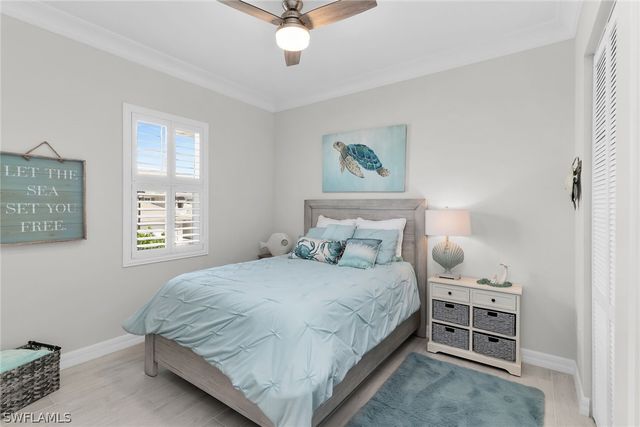 238 Indies DR E 202, Naples, FL 34114