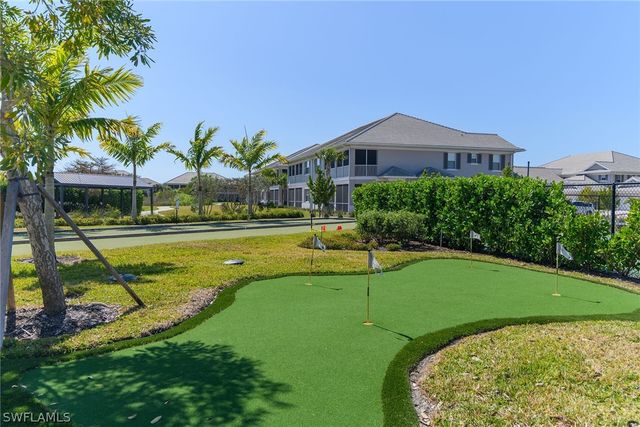 238 Indies DR E 202, Naples, FL 34114