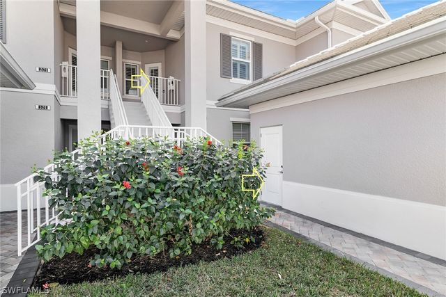 238 Indies DR E 202, Naples, FL 34114