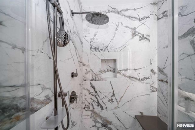 7101 River Road 301A, North Bergen, NJ 07047