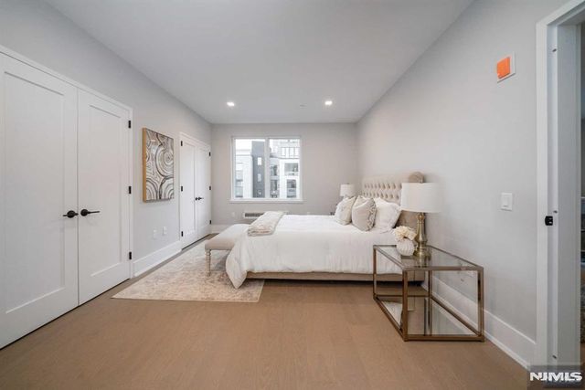 7101 River Road 301A, North Bergen, NJ 07047