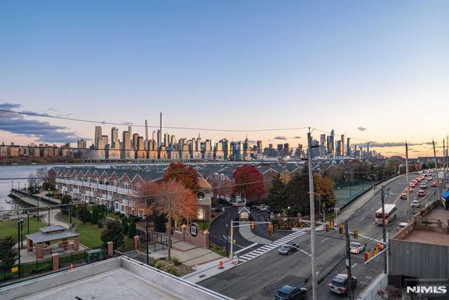 7101 River Road 301A, North Bergen, NJ 07047