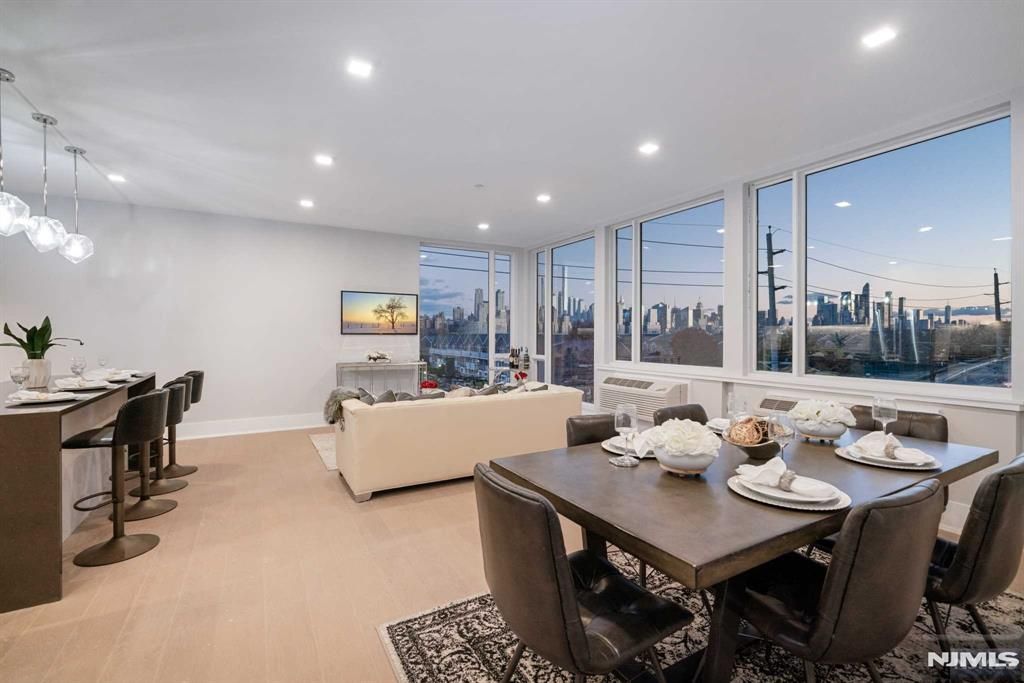 7101 River Road 301A, North Bergen, NJ 07047