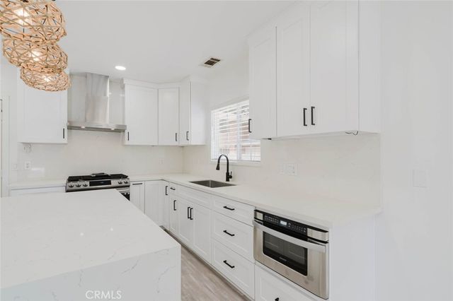 535 N Pasadena Avenue, Azusa, CA 91702