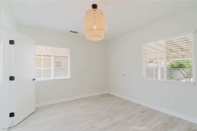 535 N Pasadena Avenue, Azusa, CA 91702