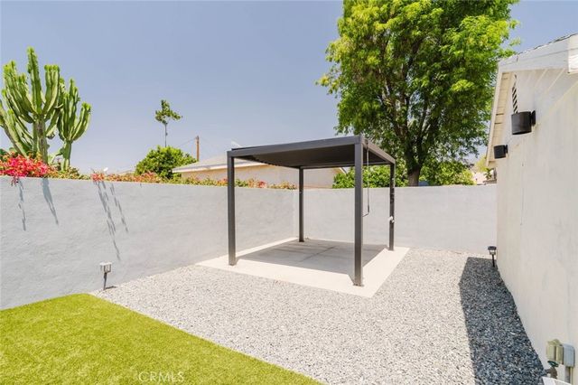 535 N Pasadena Avenue, Azusa, CA 91702