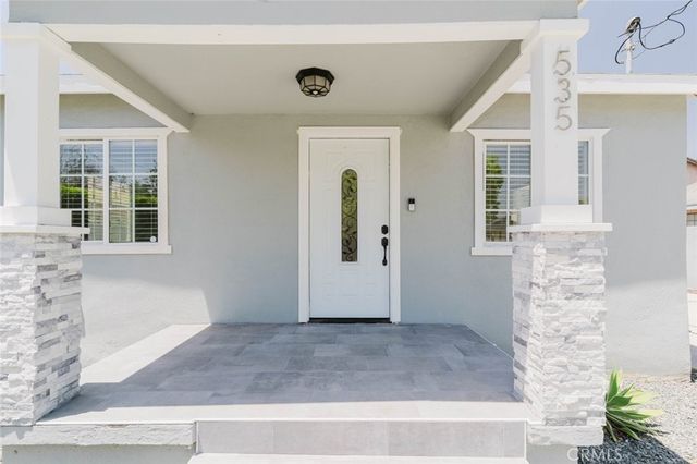 535 N Pasadena Avenue, Azusa, CA 91702