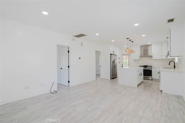 535 N Pasadena Avenue, Azusa, CA 91702
