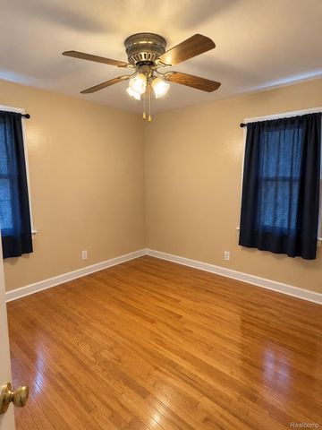 7460 Dacosta, Detroit, MI 48239