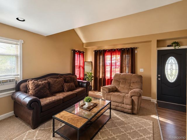7460 Dacosta, Detroit, MI 48239