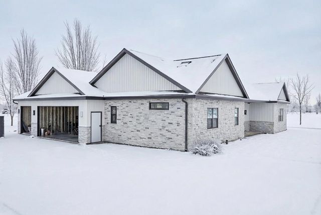 3705 EDWINA DRIVE, De Pere, WI 54115