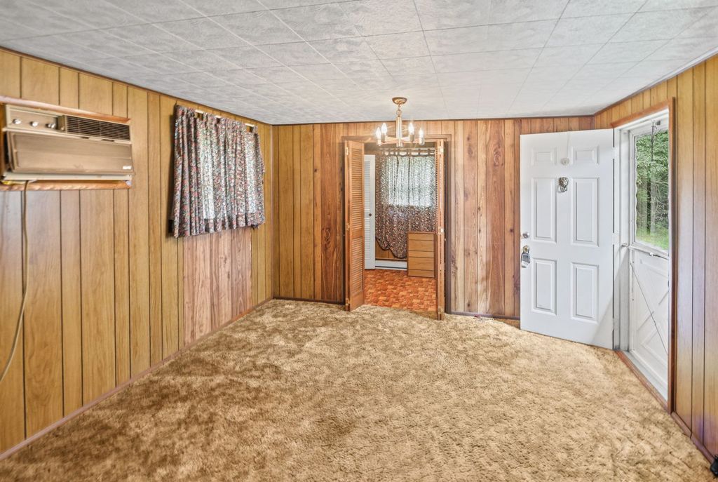 Image 42 of property listing at 23679 N Carpenter Lane, Centralia, IL 62801