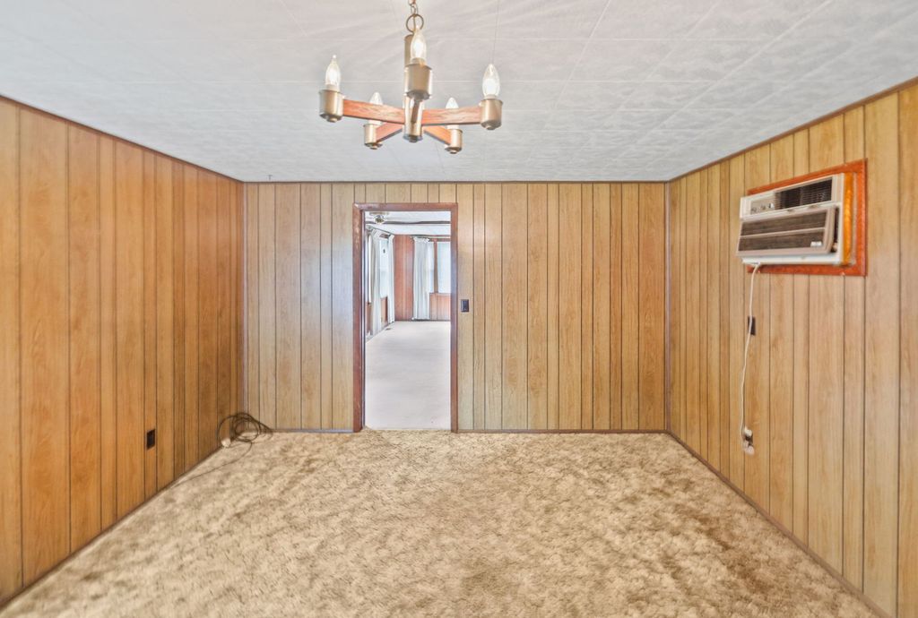Image 43 of property listing at 23679 N Carpenter Lane, Centralia, IL 62801